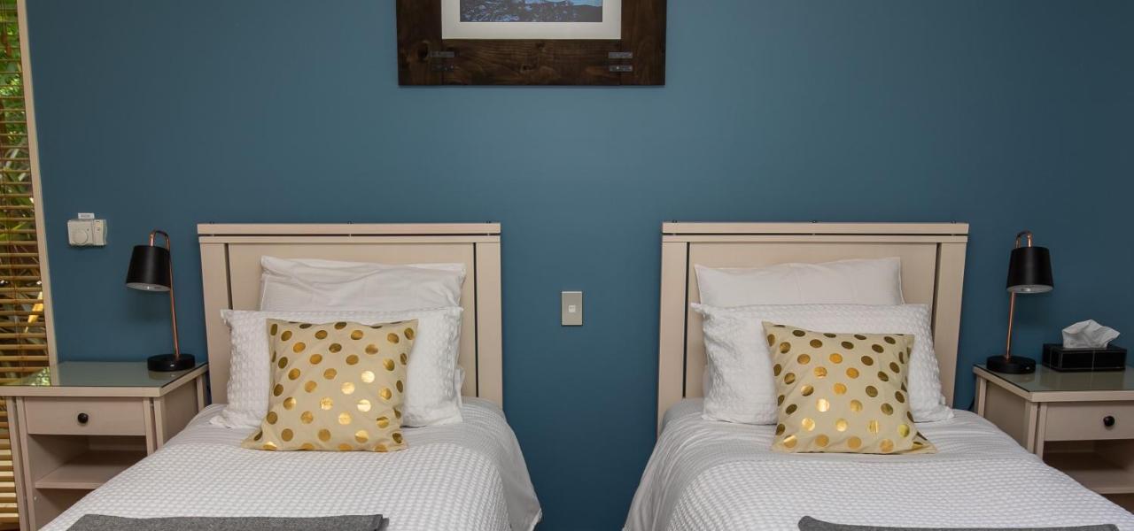 Maple Lodge Luxury Bed & Breakfast Albert Town Luaran gambar