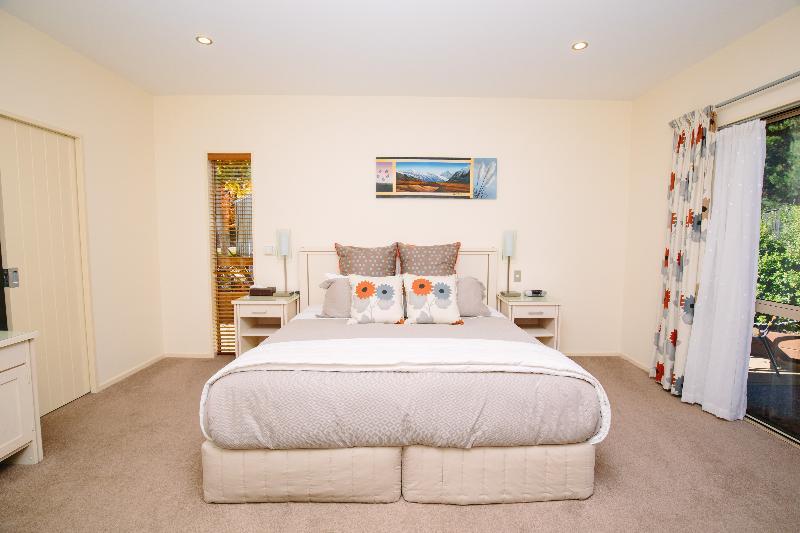 Maple Lodge Luxury Bed & Breakfast Albert Town Luaran gambar