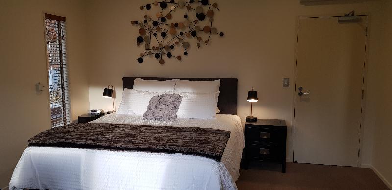 Maple Lodge Luxury Bed & Breakfast Albert Town Luaran gambar